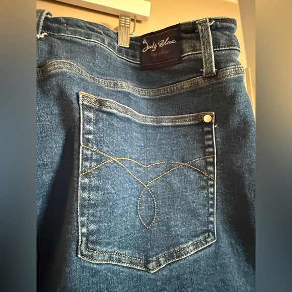 Magical Stretchy Judy Blue Dark Wash Straight Jeans, Size 24. Brand new. - Picture 6 of 7